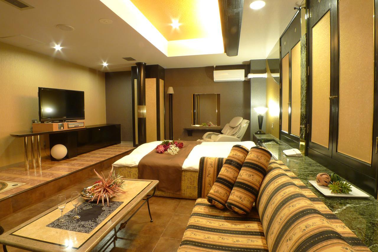 Hotel Mermaid (Adults Only) Миура Экстерьер фото